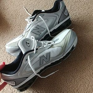 New Balance Zip Shoes